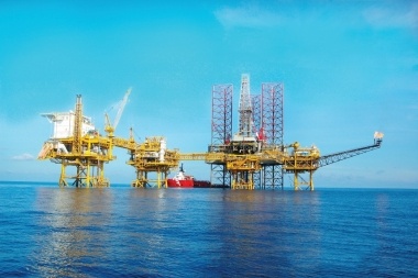 Petrovietnam tiên phong trong bảo vệ môi trường trên các công trình dầu khí biển