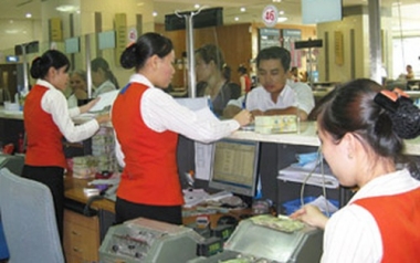 Thấy gì trong cuộc đua huy động chứng chỉ tiền gửi giữa các ngân hàng?