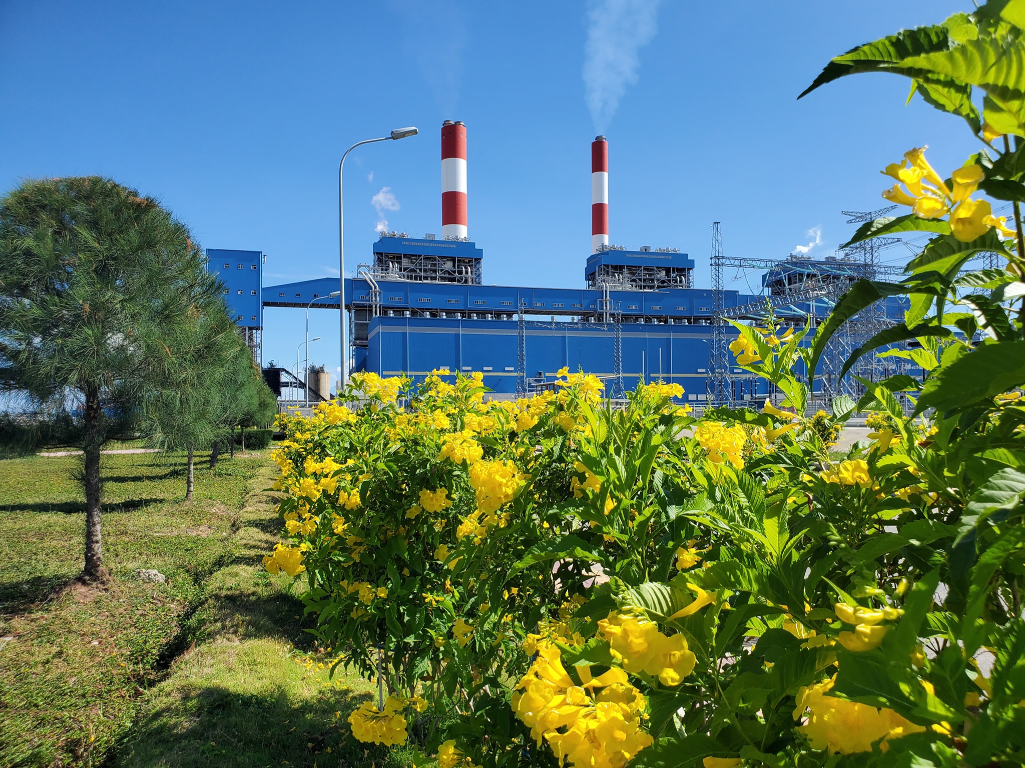 Bảo vệ môi trường gắn với sản xuất nhiệt điện than của EVN