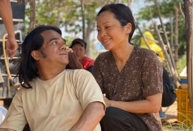 Hữu Bình mất quyền tự do trước tình yêu sâu đậm