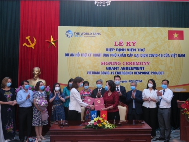 Ngân hàng Thế giới hỗ trợ Việt Nam 6,2 triệu USD nghiên cứu vắc xin ngừa COVID-19
