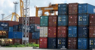 Phân loại container tồn đọng tại các cảng biển để xử lý