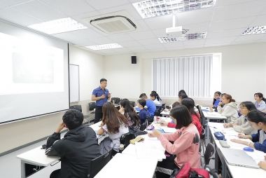 Các yếu tố ảnh hưởng đến động lực làm việc của giảng viên đại học ngoài công lập tại TP. Hồ Chí Minh(*)