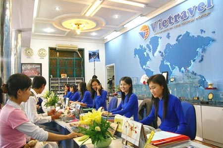 Vai trò điều tiết của văn hóa tổ chức và sự hài lòng với công việc của nhân viên tại các doanh nghiệp lữ hành ở TP. Hồ Chí Minh(*)