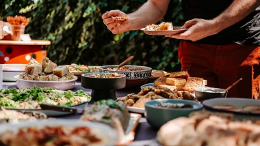 Các yếu tố tác động đến hành vi lãng phí thực phẩm của khách hàng tại các nhà hàng buffet