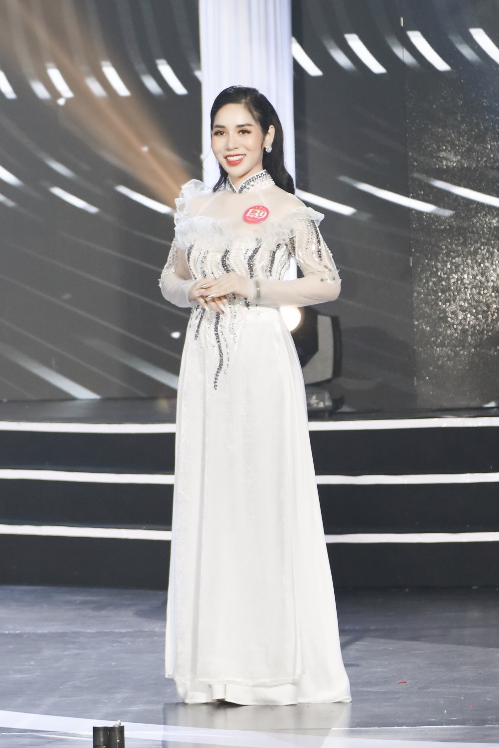 Vũ Khánh Hòa đăng quang ngôi vị Á hậu 1 Hoa hậu Doanh nhân Việt Nam toàn cầu 2022