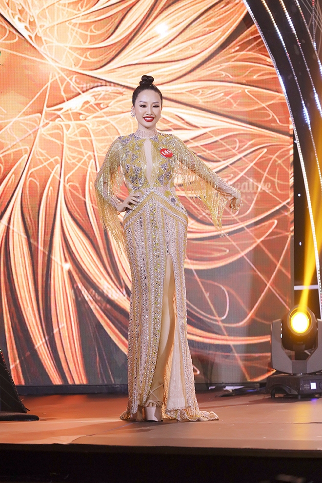 Doanh nhân Vũ Thị Ngọc chính thức đăng quang ngôi vị Á hậu 1 Hoa hậu Doanh nhân Việt Nam 2022