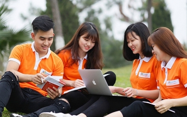 Các yếu tố ảnh hưởng đến ý định chọn học tiếp của sinh viên mới tốt nghiệp tại TP. Hồ Chí Minh