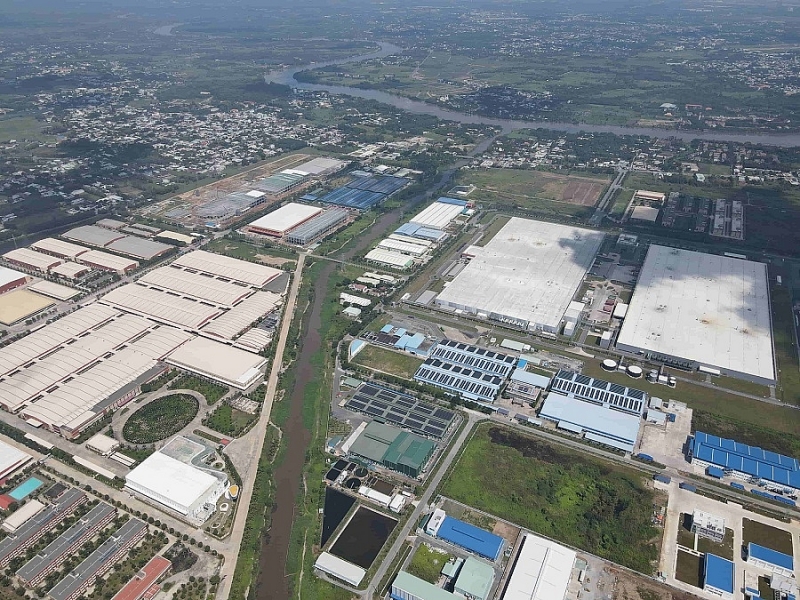 Triển vọng phát triển bất động sản công nghiệp Việt Nam năm 2024- KCN Phước Đông cung ứng hơn 40.000 m² kho xưởng cho nhà đầu tư
