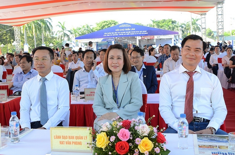 Quảng Ngãi: Khai mạc “Hội chợ triển lãm sản phẩm tiêu biểu của doanh nghiệp trong KCN, KKT, KCNC các tỉnh Tây Nguyên - Duyên hải miền Trung và thành phố Hồ Chí Minh, năm 2023”