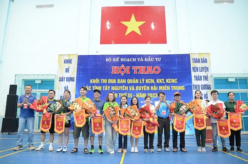 Quảng Ngãi: Khai mạc Hội thao Khối thi đua Ban Quản lý KCN, KKT, KCNC các tỉnh Tây nguyên - Duyên hải miền Trung năm 2023