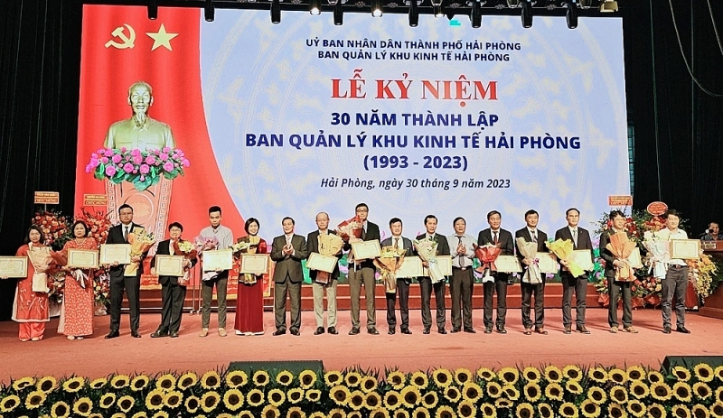 Ban Quản lý Khu kinh tế Hải Phòng: Dấu ấn chặng đường 30 năm phát triển lớn mạnh cùng khu kinh tế và các khu công nghiệp thành phố Hải Phòng