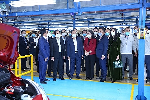 Lãnh đạo tỉnh Ninh Bình kiểm tra hoạt động sản xuất kinh doanh tại Nhà máy sản xuất ô tô Hyundai Thành Công, KCN Gián Khẩu, huyện Gia Viễn, tỉnh Ninh Bình