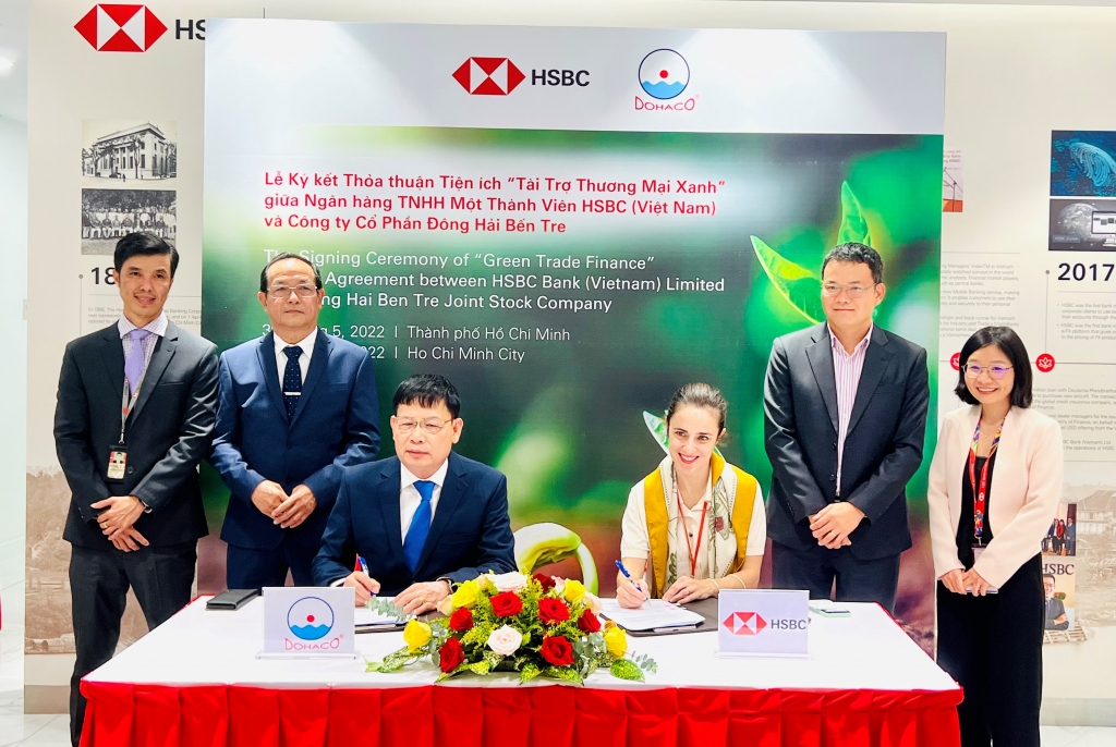 HSBC Việt Nam góp phần xanh hóa ngành sản xuất giấy