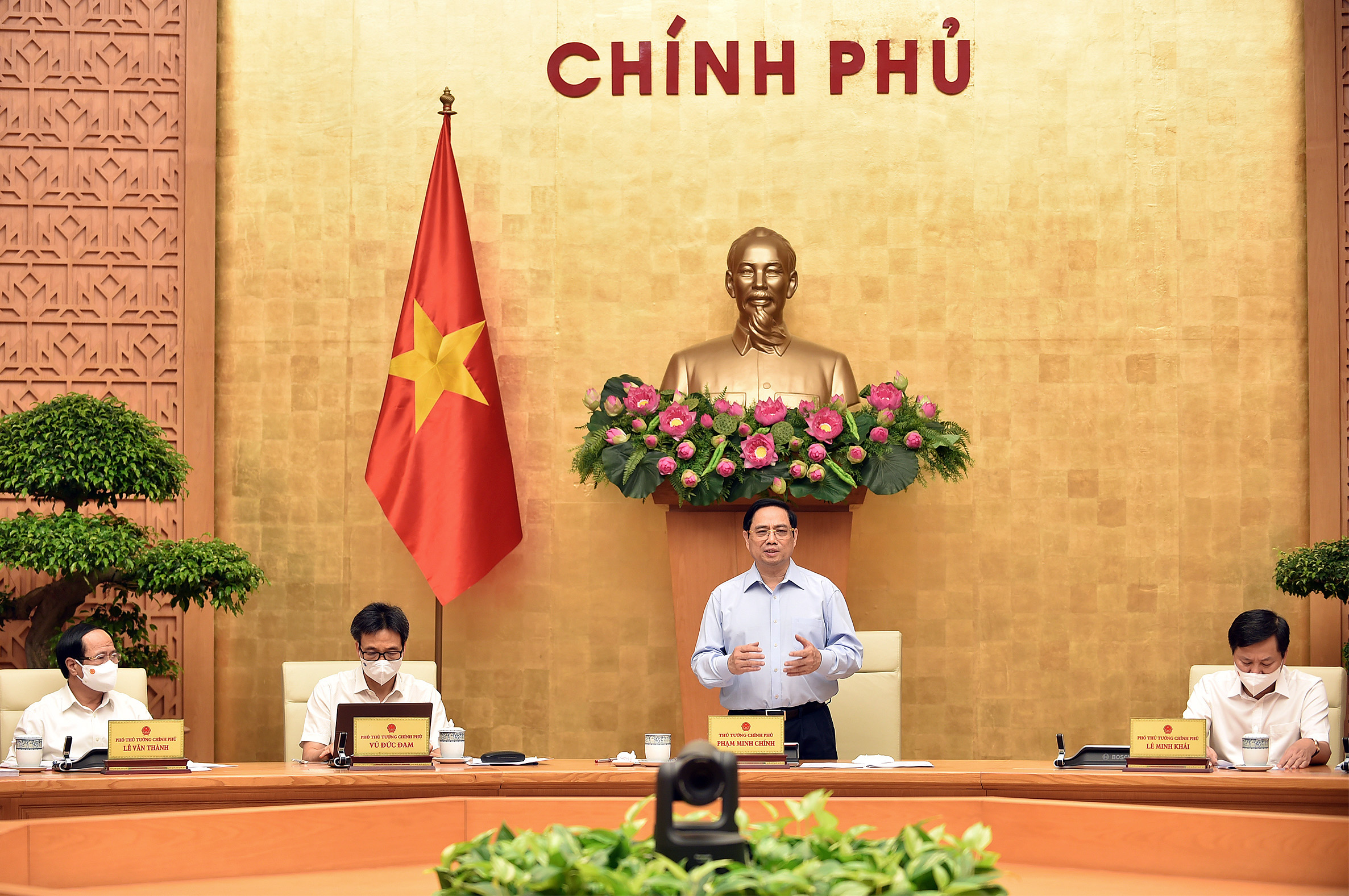 Thủ tướng Phạm Minh Chính: Phải xác định cuộc chiến trường kỳ, lâu dài trong chống dịch