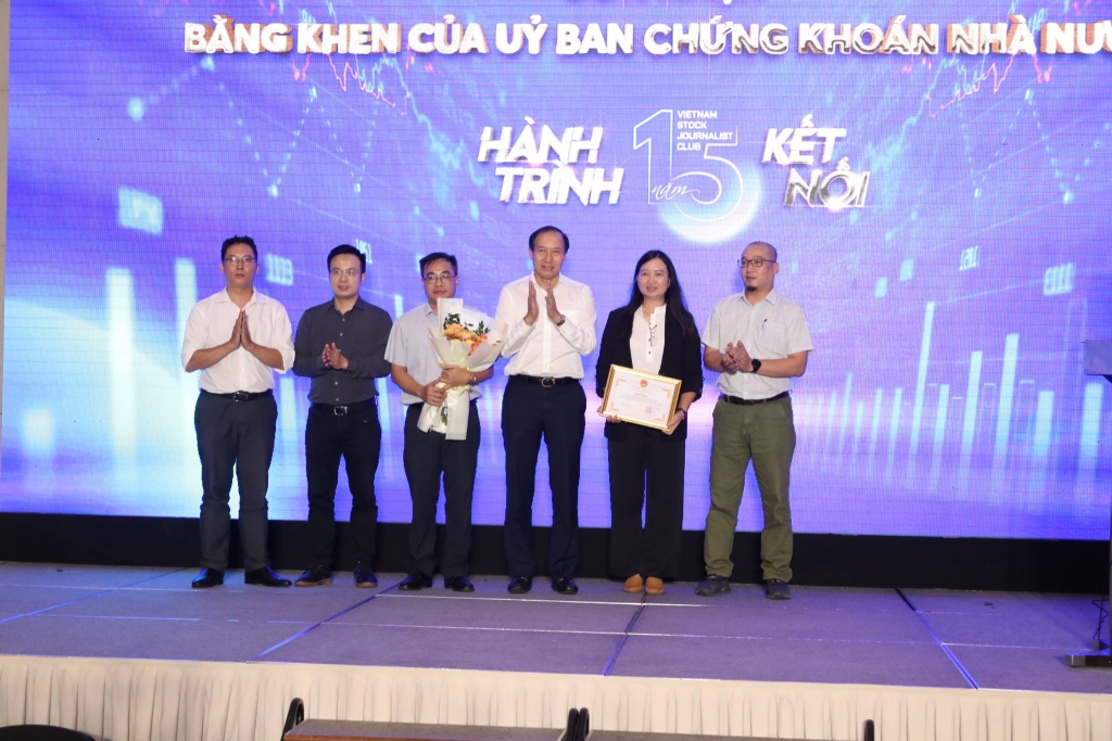 Câu lạc bộ Nhà báo Chứng khoán Việt Nam: Hành trình 15 năm kết nối