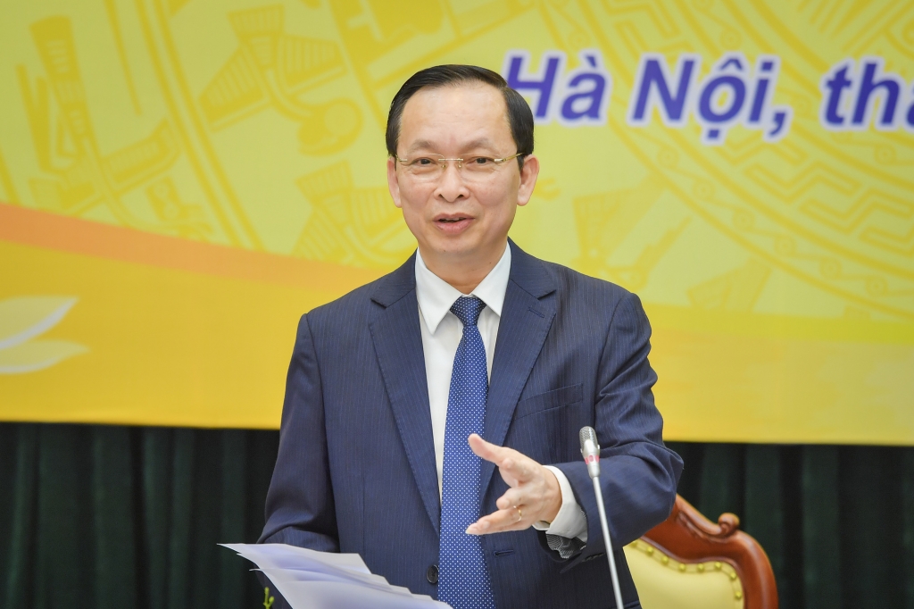Phó thống đốc Đào Minh Tú: Các ngân hàng phải báo cáo việc giảm lãi suất, như đã cam kết