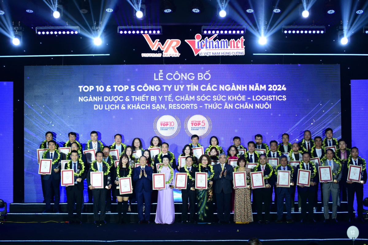 Vinh danh Top 500 doanh nghiệp lớn nhất Việt Nam và Top các doanh nghiệp uy tín dần đầu ngành năm 2024