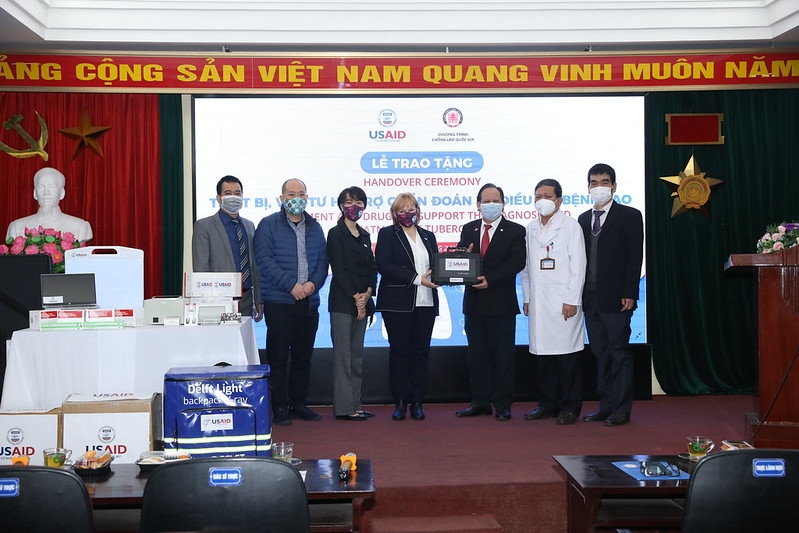 USAID trao tặng trang thiết bị phòng chống COVID-19 cho Sở Y tế tỉnh Tây Ninh