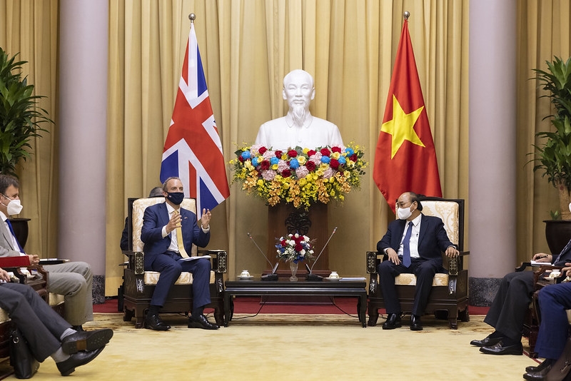 Phó Thủ tướng Anh đến Hà Nội, thúc đẩy quan hệ song phương Vương quốc Anh - Việt Nam