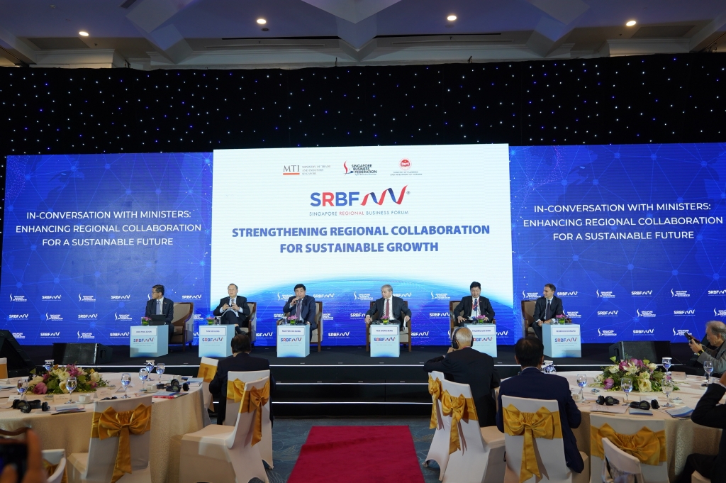 Khai mạc Diễn đàn Doanh nghiệp khu vực Singapore, Việt Nam và Singapore ký kết 12 biên bản hợp tác