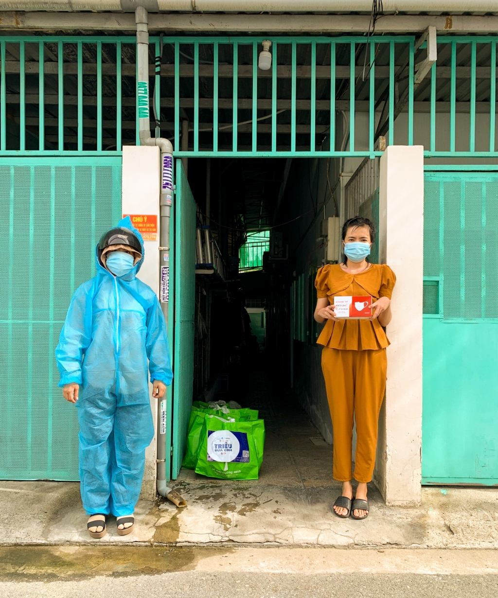 AAV hỗ trợ các nhóm người yếu thế bị tổn thương do đại dịch Covid -19