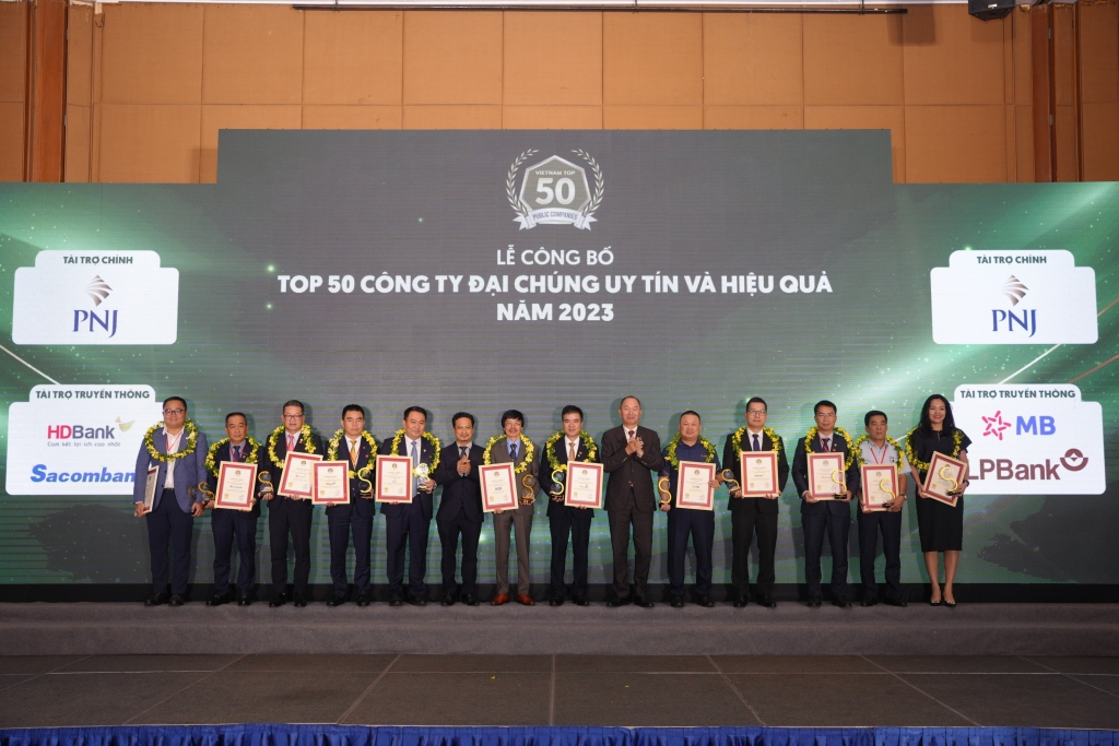 Công bố Bảng xếp hạng VIX50 – Top 50 Công ty Đại chúng uy tín và hiệu quả năm 2023