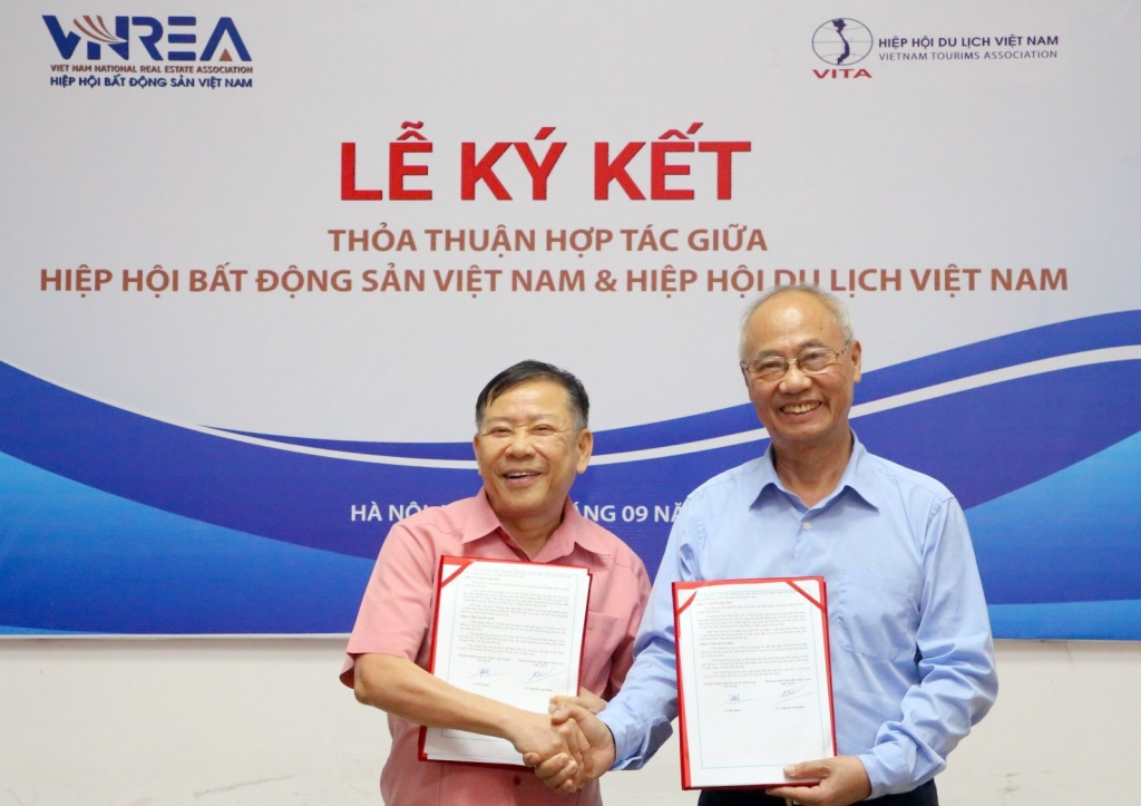 VNREA và VITA ký kết hợp tác triển khai hoạt động bất động sản gắn với du lịch