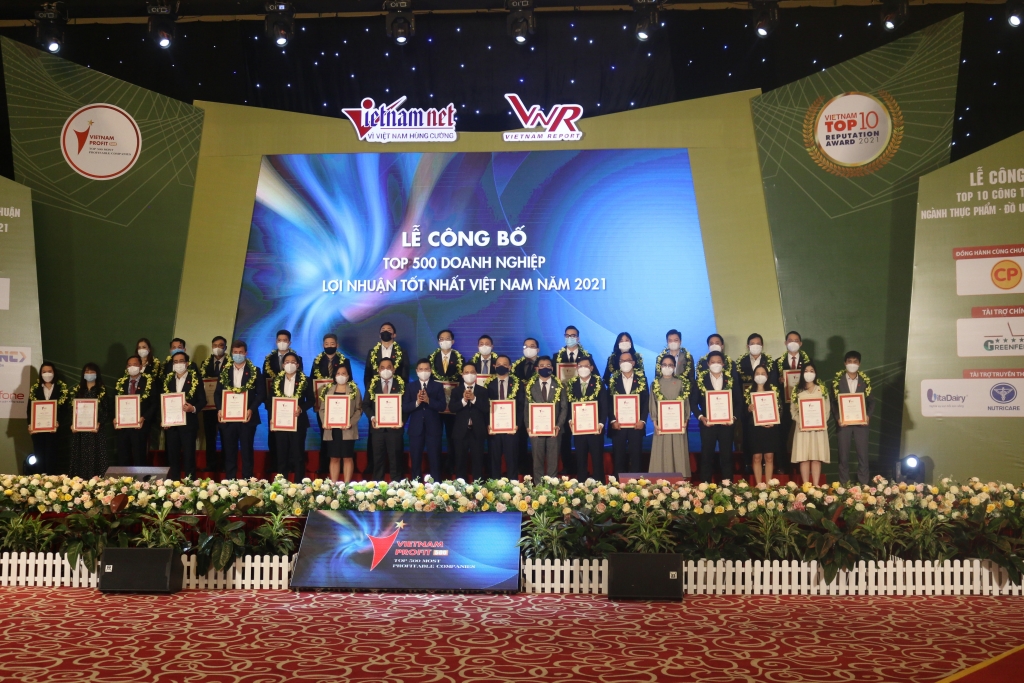 Vietnam Report công bố bảng xếp hạng Profit 500 và TOP 10 công ty uy tín các ngành năm 2021