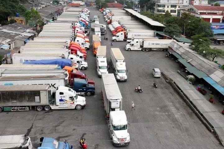 Khẩn thiết xử lý ùn tắc hàng hóa tại cửa khẩu đường bộ Việt – Trung