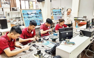 Giải pháp tăng cường hợp tác đào tạo nguồn nhân lực giữa Trường Cao đẳng kinh tế TP. Hồ Chí Minh và các doanh nghiệp cùng địa bàn