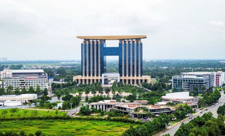 Phân tích các yếu tố ảnh hưởng đến thu hút đầu tư trực tiếp nước ngoài tại Bình Dương(*)