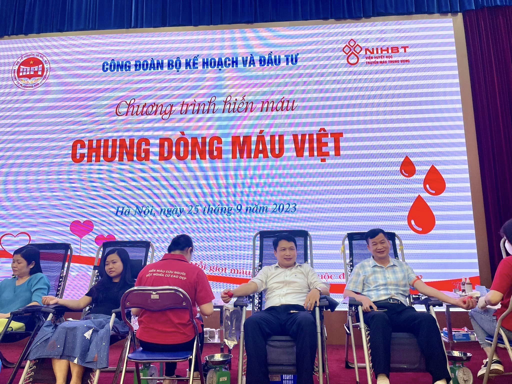 Bộ Kế hoạch và Đầu tư tổ chức Chương trình hiến máu tình nguyện năm 2023 với chủ đề “Chung dòng máu Việt”