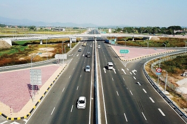Trước ngày 30/9/2023, hoàn thành Báo cáo thẩm định dự án cao tốc Gia Nghĩa - Chơn Thành