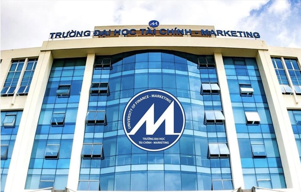 Các nhân tố ảnh hưởng đến quyết định chọn chương trình liên kết tại Trường Đại học Tài chính – Marketing