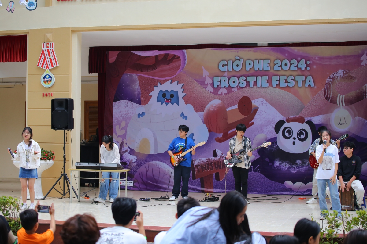 Giờ Phe 2024: Frostie Festa – Nâng cao ý thức cộng đồng qua mô hình hội chợ tái chế độc đáo