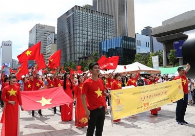 Đa dạng hóa các hoạt động hỗ trợ người Việt Nam ở nước ngoài