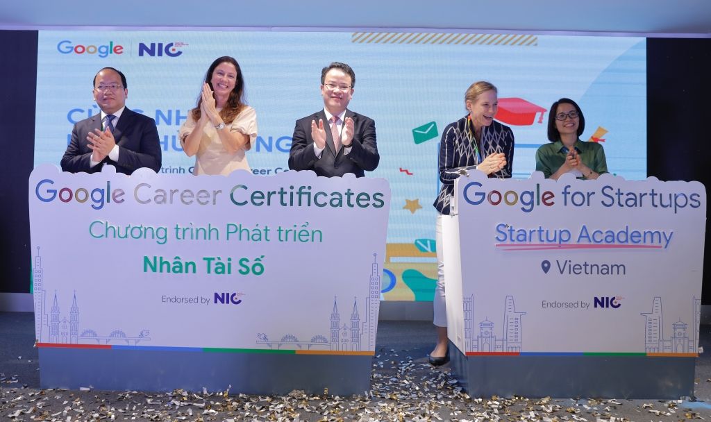 Google hợp tác với NIC trao 20.000 suất học bổng công nghệ thông tin