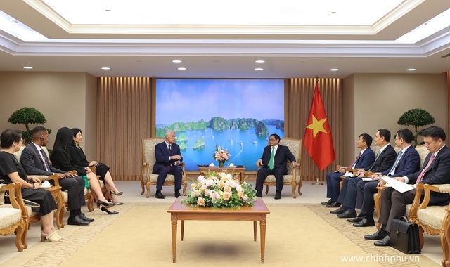 Standard Chartered thúc đẩy hợp tác với Việt Nam trong xếp hạng tín nhiệm quốc gia