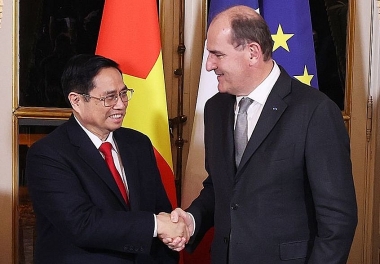 Pháp sẽ hỗ trợ thêm cho Việt Nam gần 1,5 triệu liều vaccine phòng Covid-19