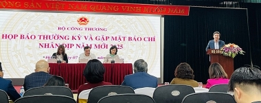 Bộ Công Thương: Nghiên cứu, đánh giá tác động đề xuất rút ngắn thời gian điều chỉnh giá bán lẻ điện