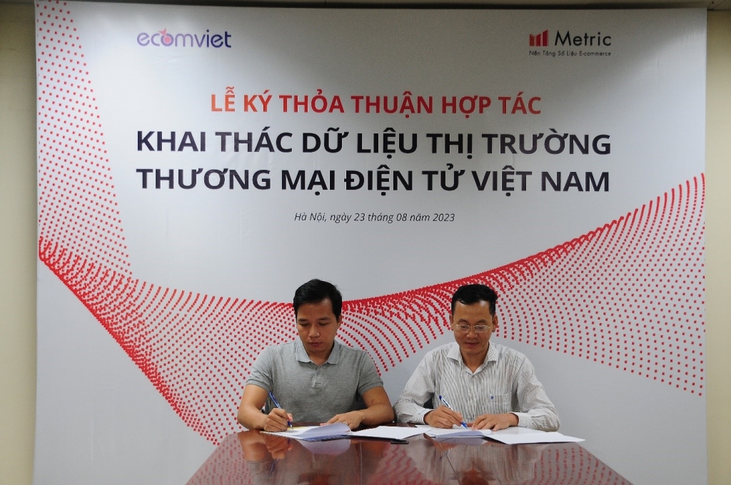 Hợp tác nghiên cứu, xây dựng và khai thác dữ liệu thị trường thương mại điện tử tại Việt Nam