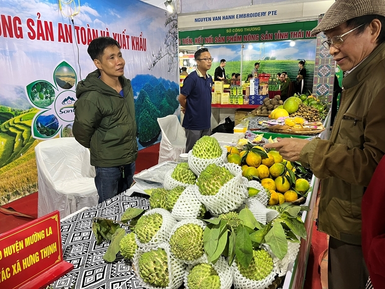 Đang diễn ra Hội chợ Thương mại Quốc tế Việt – Trung