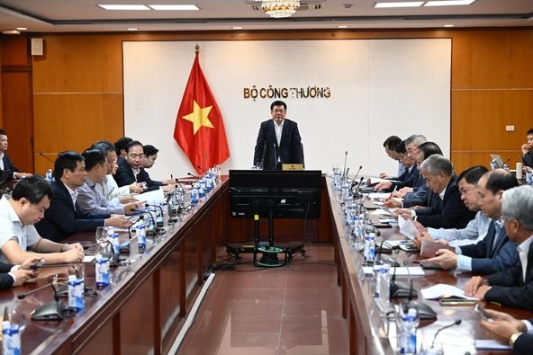 Việt Nam đề nghị Lào sớm giảm thuế xuất khẩu than